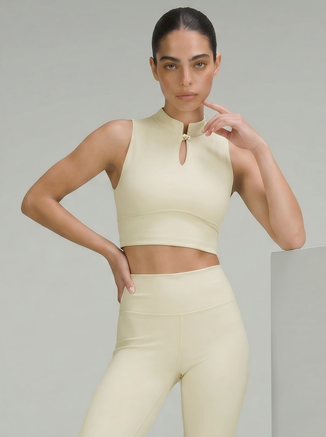 Eunfew Aura Breath Top | Cropped Mandarin Collar Yoga Tank (Keyhole Detail) EUNFEW